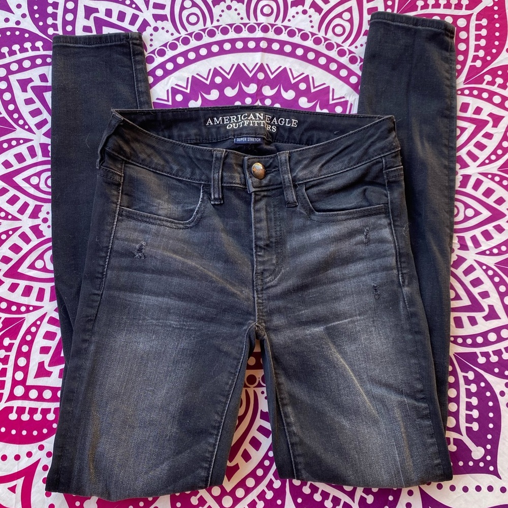 AEO Black Ripped Super Stretch Skinny Jeans